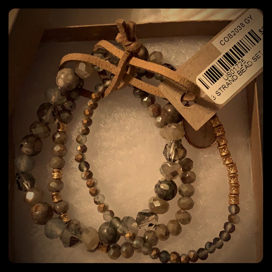 Bracelet.